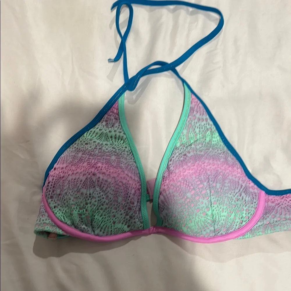Colorful Bikini Set - Picture 7 of 9